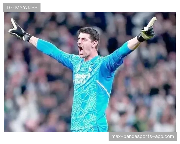 库尔图瓦如何从双英超冠军跃升为世界级门神？