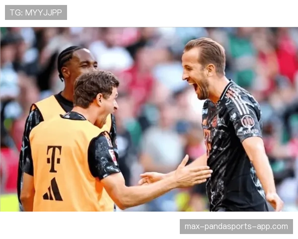 孔帕尼踢球时像王者，场下却拽得像个地下老板！